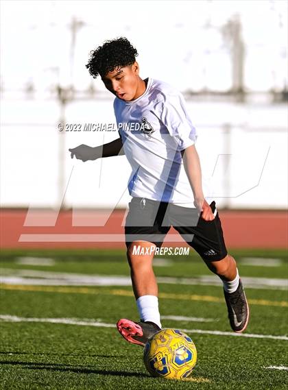 Thumbnail 2 in Panorama vs. Sunny Hills (CIF SoCal Regional D3 First Round) photogallery.