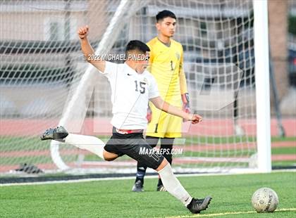 Thumbnail 2 in Panorama vs. Sunny Hills (CIF SoCal Regional D3 First Round) photogallery.