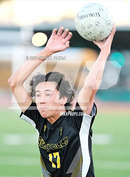 Thumbnail 2 in Panorama vs. Sunny Hills (CIF SoCal Regional D3 First Round) photogallery.