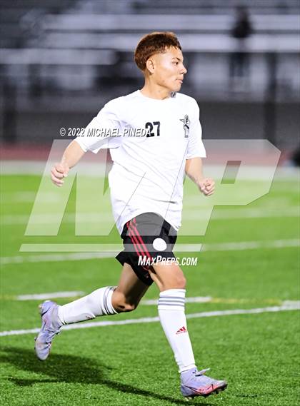Thumbnail 2 in Panorama vs. Sunny Hills (CIF SoCal Regional D3 First Round) photogallery.