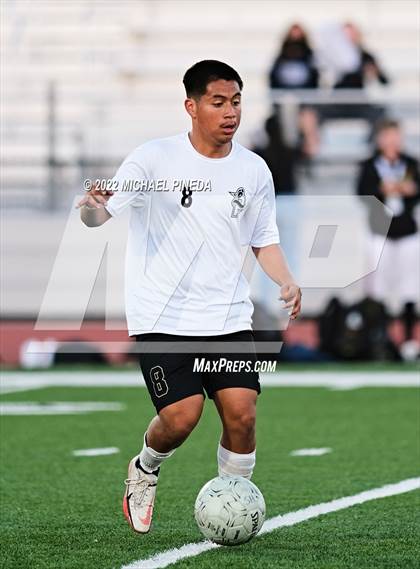 Thumbnail 1 in Panorama vs. Sunny Hills (CIF SoCal Regional D3 First Round) photogallery.