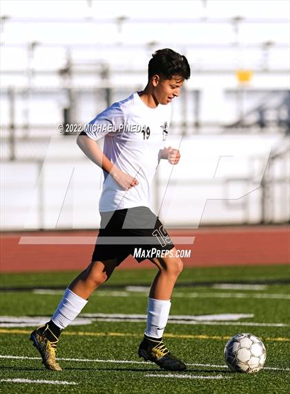 Thumbnail 2 in Panorama vs. Sunny Hills (CIF SoCal Regional D3 First Round) photogallery.