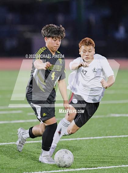 Thumbnail 2 in Panorama vs. Sunny Hills (CIF SoCal Regional D3 First Round) photogallery.
