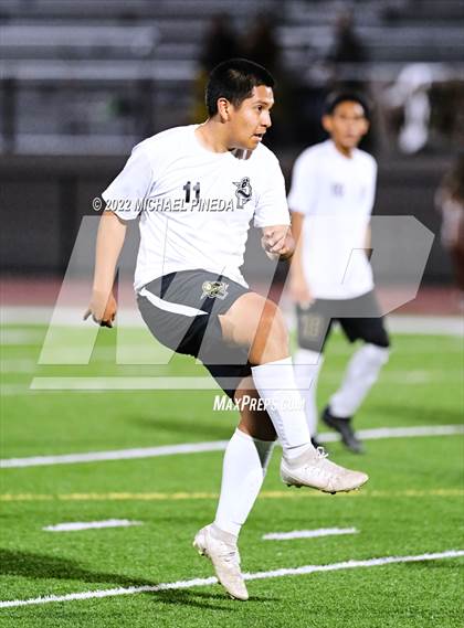 Thumbnail 1 in Panorama vs. Sunny Hills (CIF SoCal Regional D3 First Round) photogallery.