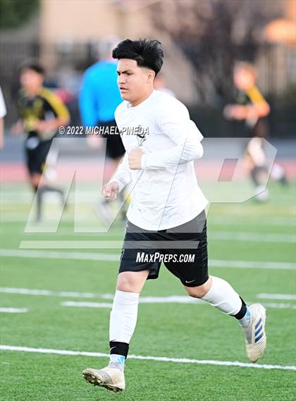 Thumbnail 3 in Panorama vs. Sunny Hills (CIF SoCal Regional D3 First Round) photogallery.