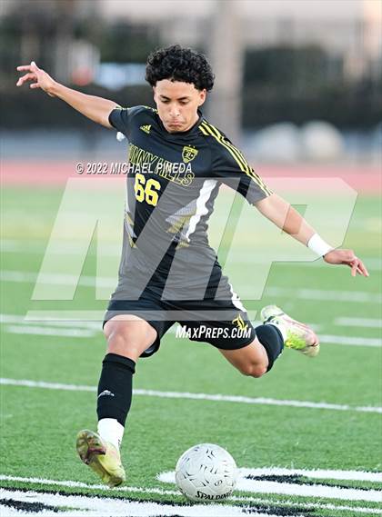 Thumbnail 3 in Panorama vs. Sunny Hills (CIF SoCal Regional D3 First Round) photogallery.