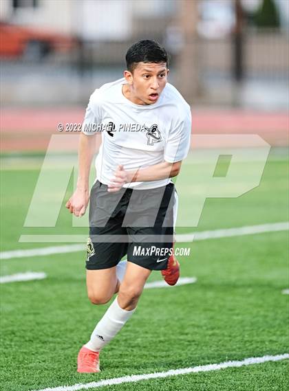 Thumbnail 3 in Panorama vs. Sunny Hills (CIF SoCal Regional D3 First Round) photogallery.