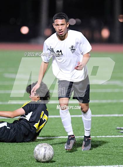Thumbnail 3 in Panorama vs. Sunny Hills (CIF SoCal Regional D3 First Round) photogallery.