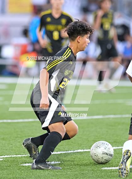 Thumbnail 1 in Panorama vs. Sunny Hills (CIF SoCal Regional D3 First Round) photogallery.