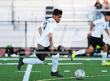 Thumbnail 1 in Panorama vs. Sunny Hills (CIF SoCal Regional D3 First Round) photogallery.
