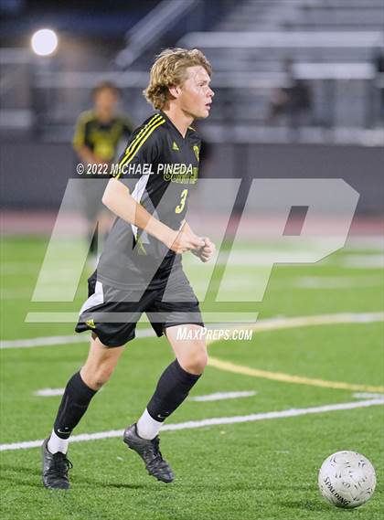 Thumbnail 1 in Panorama vs. Sunny Hills (CIF SoCal Regional D3 First Round) photogallery.