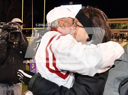 Thumbnail 1 in Mater Dei vs. De La Salle (CIF State Open Division Final) photogallery.