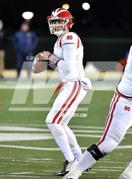 Thumbnail 1 in Mater Dei vs. De La Salle (CIF State Open Division Final) photogallery.