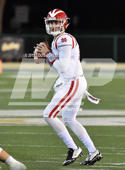 Thumbnail 2 in Mater Dei vs. De La Salle (CIF State Open Division Final) photogallery.