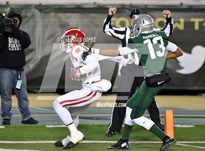 Thumbnail 1 in Mater Dei vs. De La Salle (CIF State Open Division Final) photogallery.