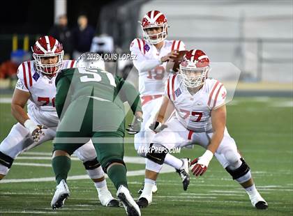 Thumbnail 2 in Mater Dei vs. De La Salle (CIF State Open Division Final) photogallery.