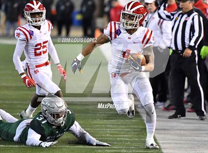 Thumbnail 1 in Mater Dei vs. De La Salle (CIF State Open Division Final) photogallery.