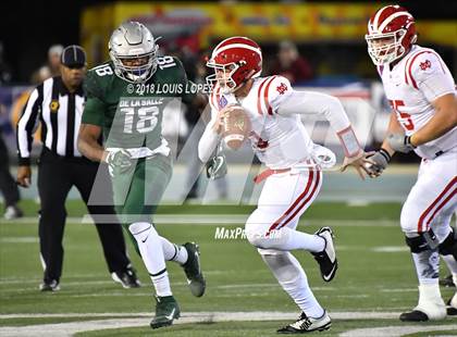 Thumbnail 2 in Mater Dei vs. De La Salle (CIF State Open Division Final) photogallery.