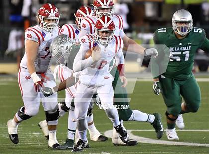 Thumbnail 1 in Mater Dei vs. De La Salle (CIF State Open Division Final) photogallery.