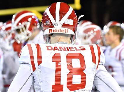 Thumbnail 2 in Mater Dei vs. De La Salle (CIF State Open Division Final) photogallery.