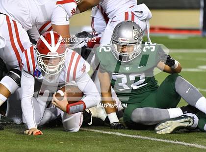 Thumbnail 2 in Mater Dei vs. De La Salle (CIF State Open Division Final) photogallery.