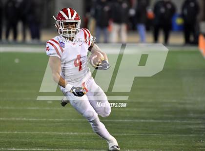 Thumbnail 2 in Mater Dei vs. De La Salle (CIF State Open Division Final) photogallery.