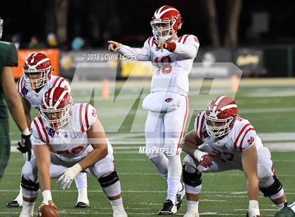 Thumbnail 1 in Mater Dei vs. De La Salle (CIF State Open Division Final) photogallery.
