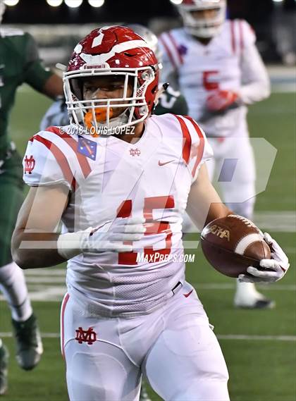 Thumbnail 3 in Mater Dei vs. De La Salle (CIF State Open Division Final) photogallery.