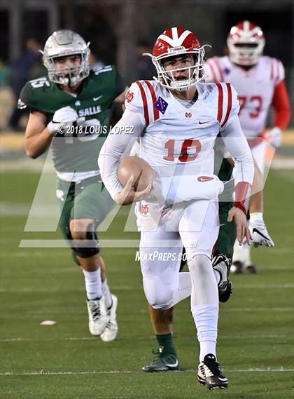 Thumbnail 1 in Mater Dei vs. De La Salle (CIF State Open Division Final) photogallery.