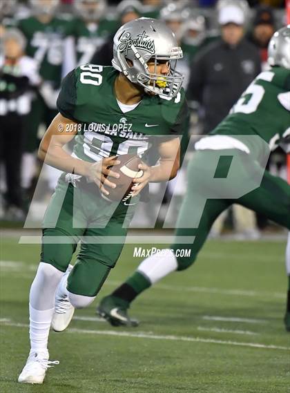 Thumbnail 1 in Mater Dei vs. De La Salle (CIF State Open Division Final) photogallery.