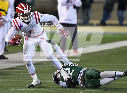 Thumbnail 2 in Mater Dei vs. De La Salle (CIF State Open Division Final) photogallery.