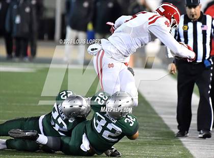 Thumbnail 1 in Mater Dei vs. De La Salle (CIF State Open Division Final) photogallery.