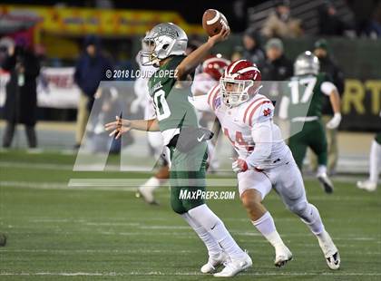 Thumbnail 3 in Mater Dei vs. De La Salle (CIF State Open Division Final) photogallery.