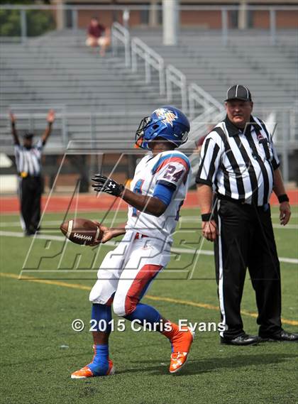 Thumbnail 1 in KIPP Collegiate vs. Kingsbury photogallery.