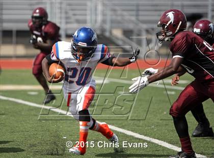 Thumbnail 1 in KIPP Collegiate vs. Kingsbury photogallery.