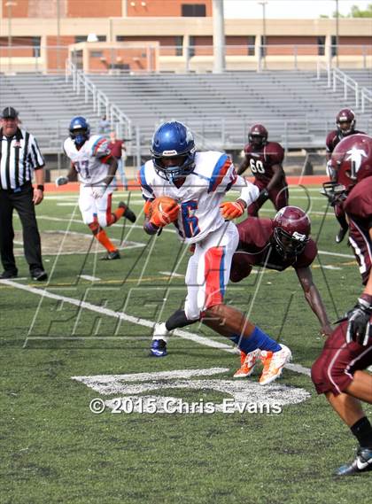 Thumbnail 1 in KIPP Collegiate vs. Kingsbury photogallery.
