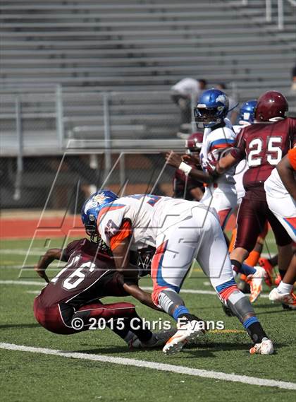 Thumbnail 1 in KIPP Collegiate vs. Kingsbury photogallery.
