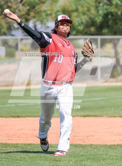 Thumbnail 1 in San Carlos vs Window Rock (Epic Tournament) photogallery.