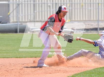 Thumbnail 1 in San Carlos vs Window Rock (Epic Tournament) photogallery.