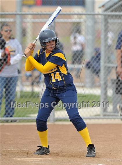 Thumbnail 3 in River City vs. Center (River City Tournament) photogallery.