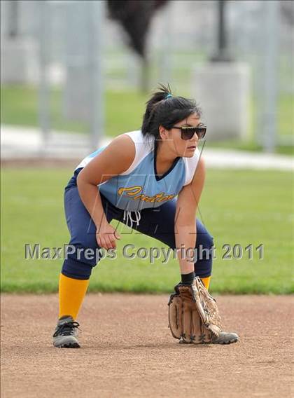 Thumbnail 2 in River City vs. Center (River City Tournament) photogallery.