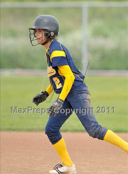 Thumbnail 2 in River City vs. Center (River City Tournament) photogallery.