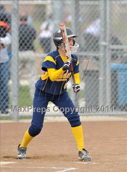 Thumbnail 3 in River City vs. Center (River City Tournament) photogallery.