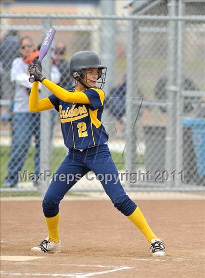 Thumbnail 2 in River City vs. Center (River City Tournament) photogallery.