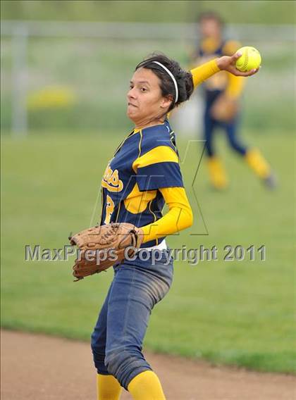 Thumbnail 3 in River City vs. Center (River City Tournament) photogallery.