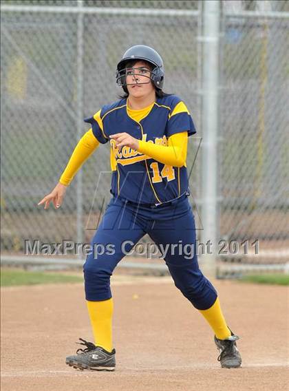 Thumbnail 3 in River City vs. Center (River City Tournament) photogallery.