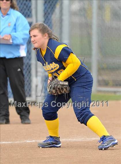 Thumbnail 1 in River City vs. Center (River City Tournament) photogallery.