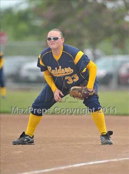 Thumbnail 1 in River City vs. Center (River City Tournament) photogallery.