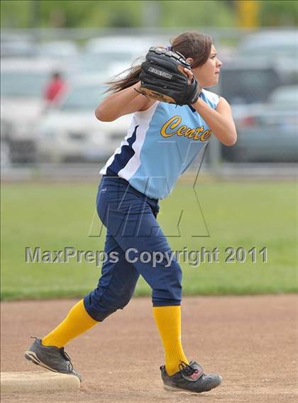 Thumbnail 2 in River City vs. Center (River City Tournament) photogallery.