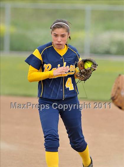 Thumbnail 3 in River City vs. Center (River City Tournament) photogallery.